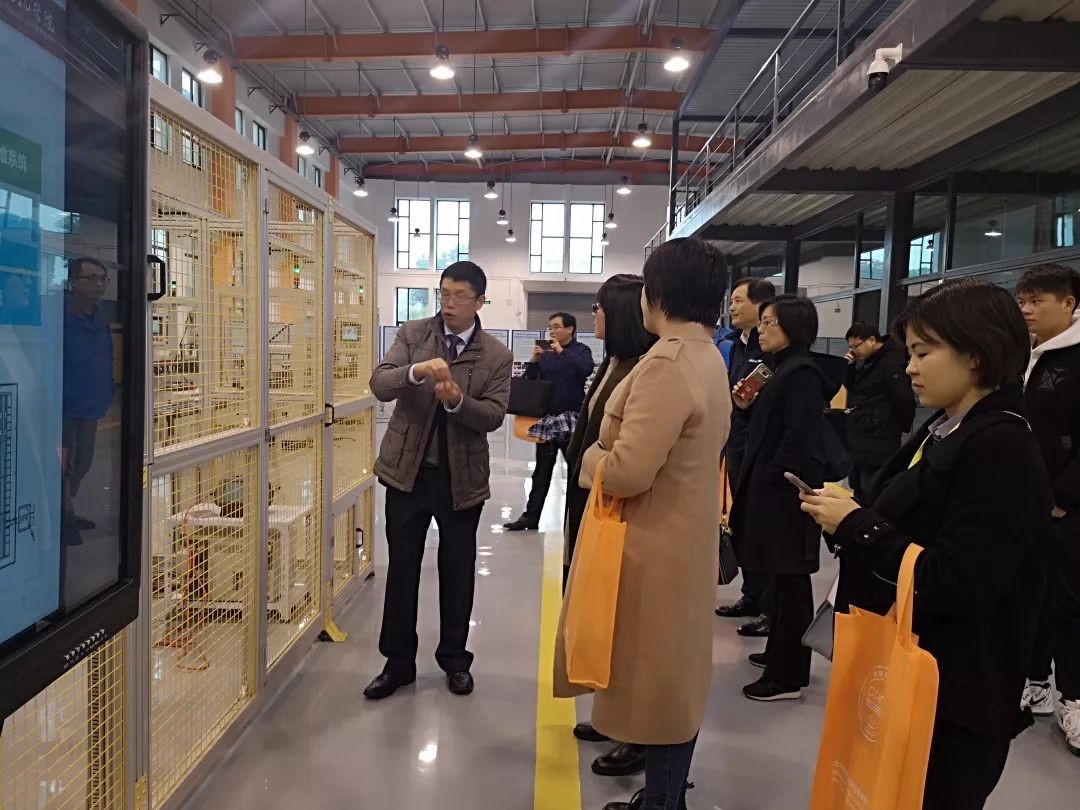 https://mmbiz.qpic.cn/mmbiz_jpg/zkbtvibMqCbc1zVMhiaazRV9T9foKyl8BT6uGIakOKQDN6yubxk47zCtM5tiabYsA0NyKwbFKhIic84N55QYE2h1JA/640?wx_fmt=jpeg